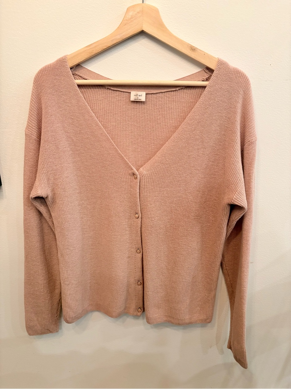 Wilfred for Aritzia Dusty Pink V-Neck Button Cardigan Sweater